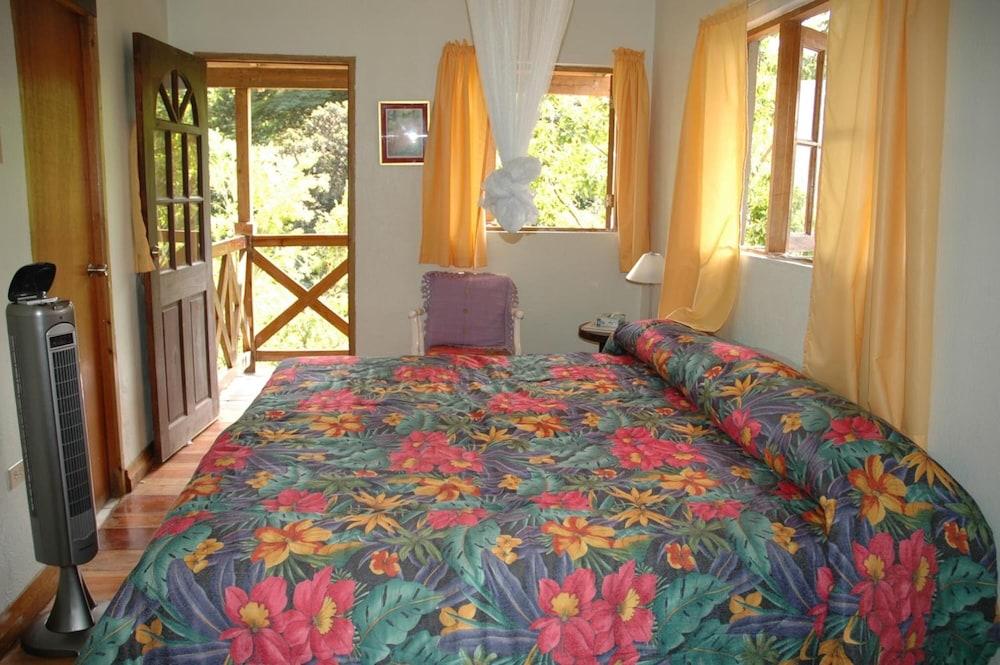 Forres Park Hotel Кингстон Экстерьер фото